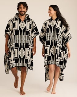 pendleton HARDING ADULT HOODED TOWEL