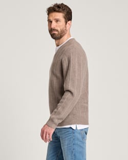 Pendleton MEN'S MIXED STITCH MERINO V-NECK SWEATER