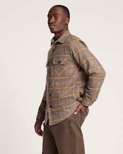 Pendleton MEN'S PLAID QUILTED CPO JACKET