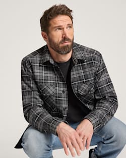 pendleton MEN'S PLAID QUILTED CPO JACKET