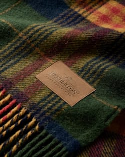 Pendleton MOTOR ROBE THROW WITH LEATHER CARRIER