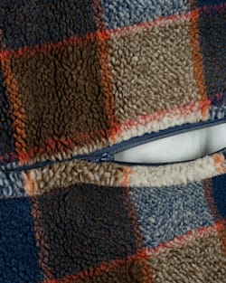 Pendleton MOUNTAIN PLAID PET BED - KUDDLER