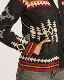 Pendleton WOMEN'S ALPINE LAMBSWOOL ZIP CARDIGAN