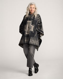 pendleton WOMEN'S HARDING WOOL PONCHO