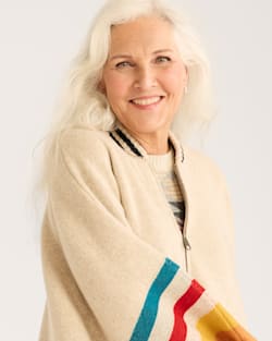 Pendleton WOMEN'S LAMBSWOOL BLANKET CAPE