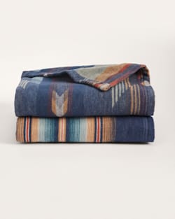 pendleton WYETH FALLS/STRIPE ORGANIC COTTON THROW GIFT PACK