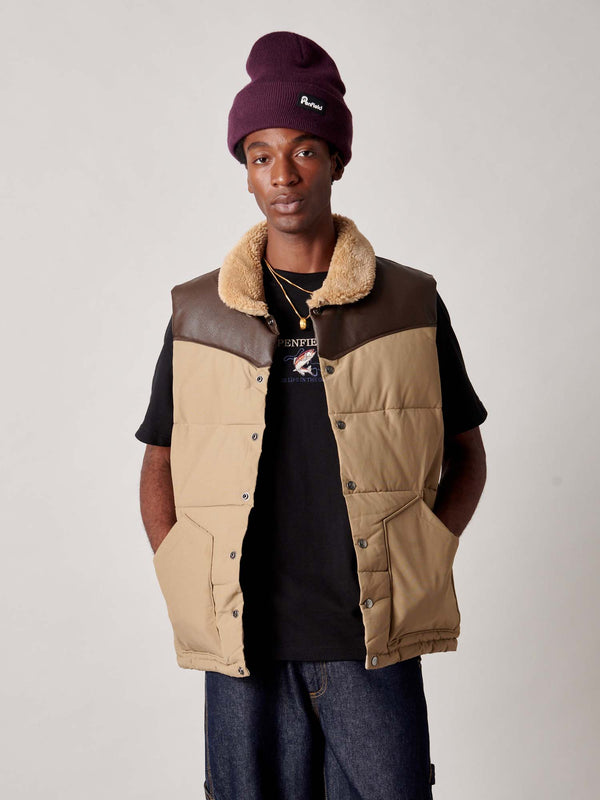 Penfield Rockwool Vest In Lead Gray