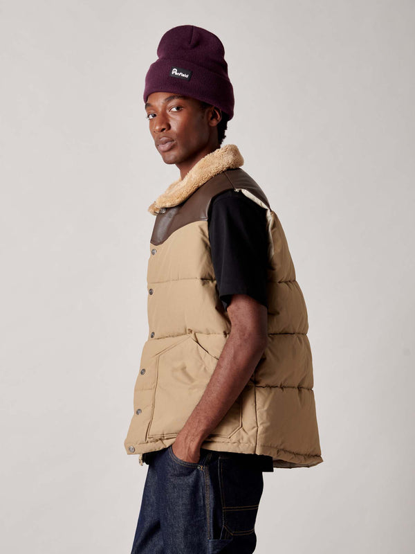 Penfield Rockwool Vest In Lead Gray