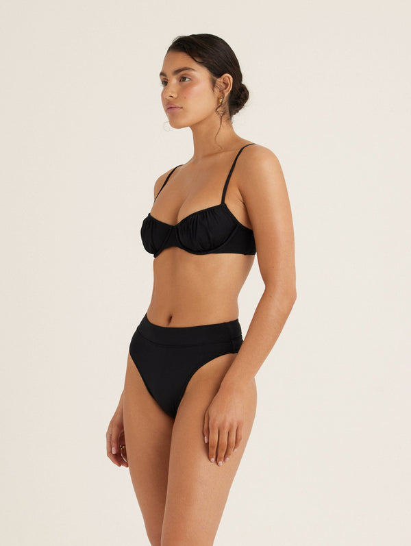 Peony Swimwear Everlasting Ruched Balconette Noir