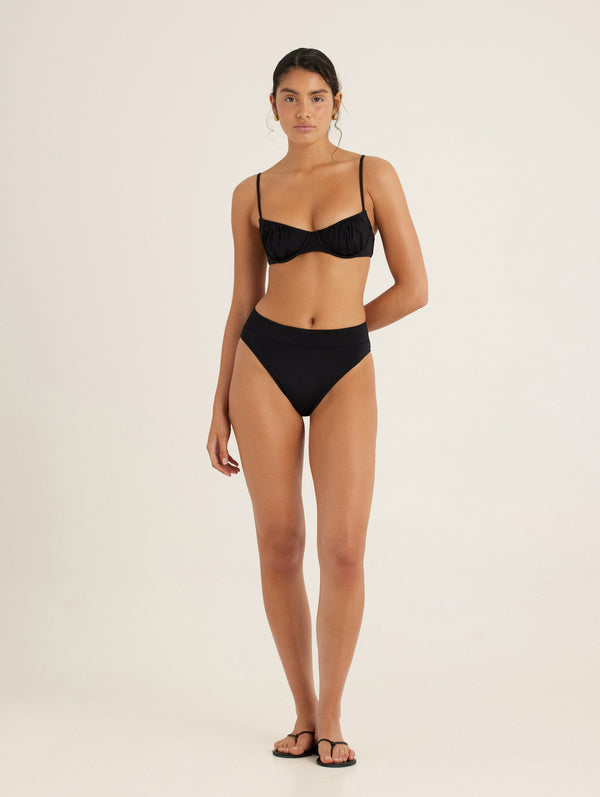Peony Swimwear Mid High Cut Pant Noir