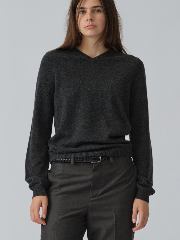 People's Republic Of Cashmere Women's Fitted 90's V-Neck - Dark Grey