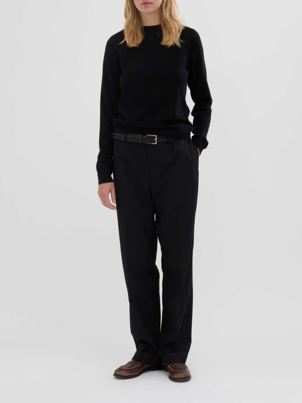 People's Republic Of Cashmere Women's Fitted Roundneck - Black