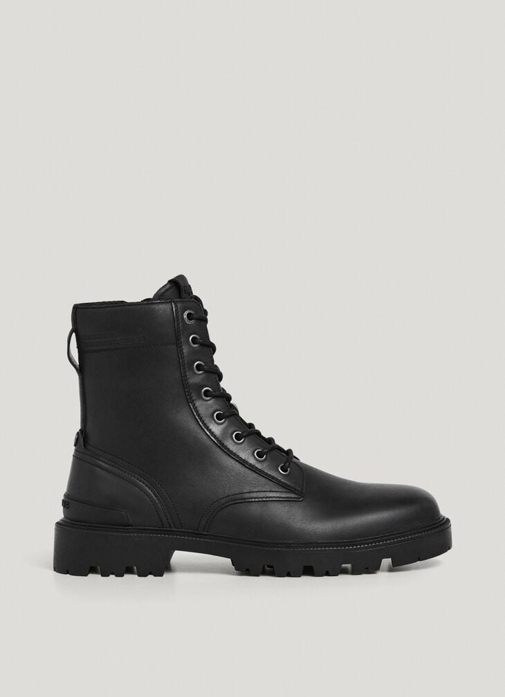 Pepe Jeans leather boots with lace-up closure