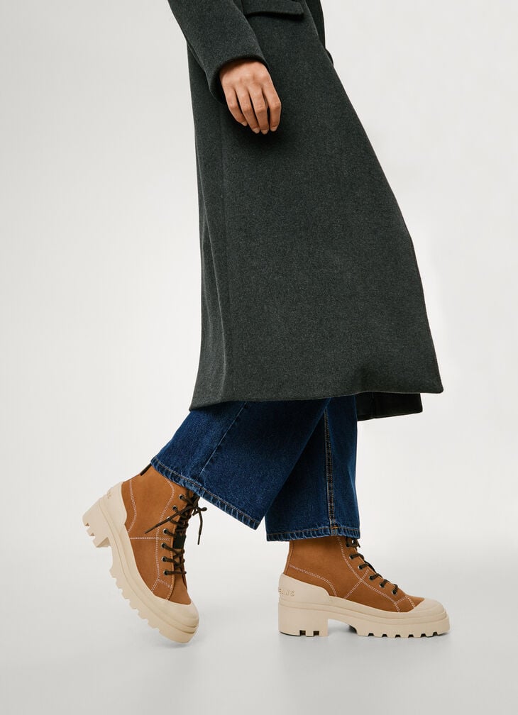 Pepe Jeans suede ankle boots with lace-up fastening