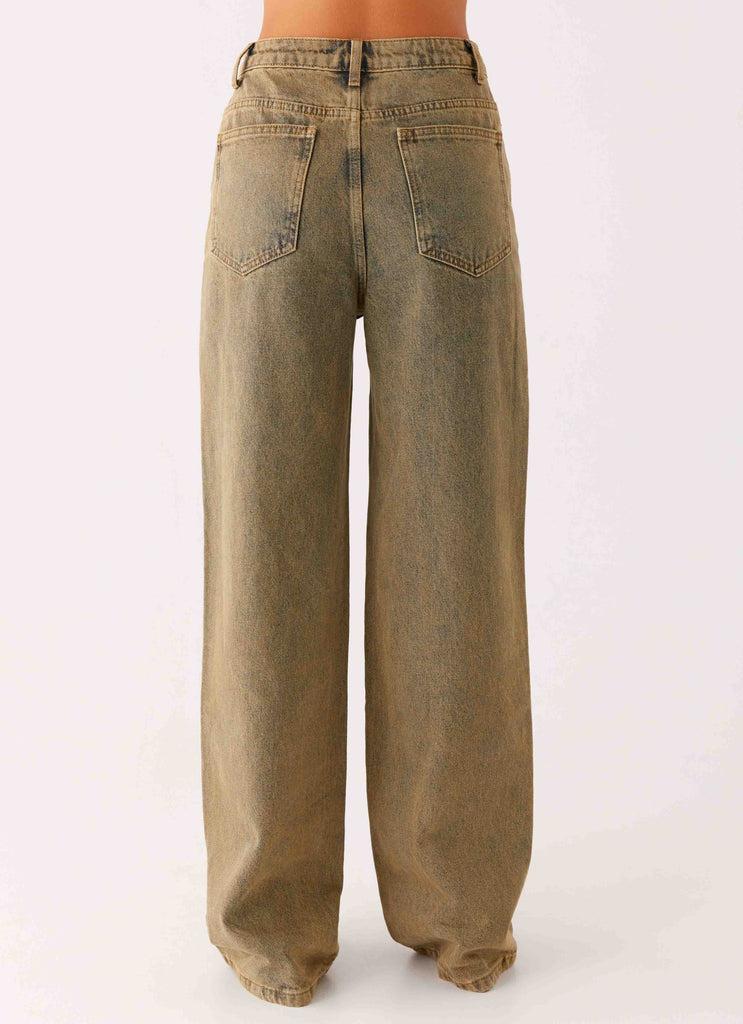 Peppermayo Peppermayo Exclusive - Back Again Straight Leg Denim Jeans - Brown Sand Wash