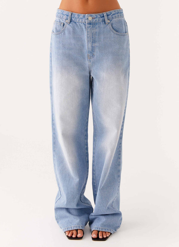 peppermayo Peppermayo Exclusive - Back Again Straight Leg Denim Jeans - Light Wash Blue