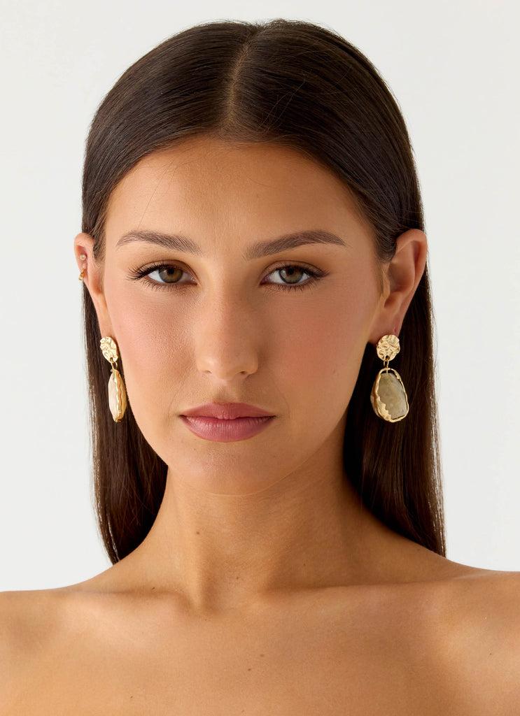 Peppermayo Peppermayo Exclusive - Balmy Glow Earrings - Gold