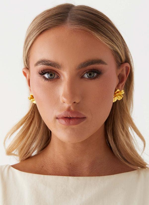 peppermayo Peppermayo Exclusive - Bold Rosette Earrings - Gold