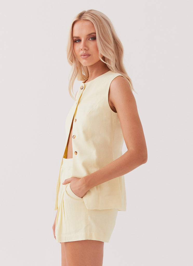 Peppermayo Peppermayo Exclusive - Born For Bordeaux Linen Shorts - Lemon