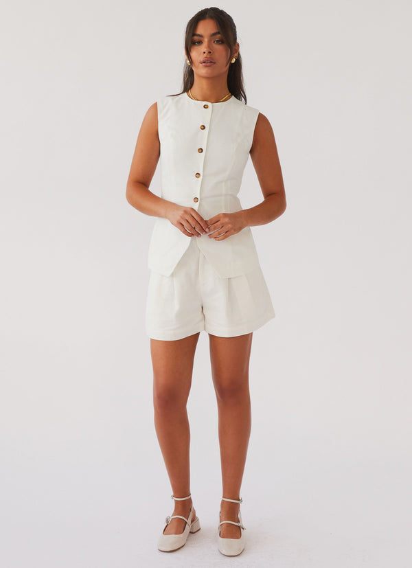 peppermayo Peppermayo Exclusive - Born For Bordeaux Linen Shorts - White