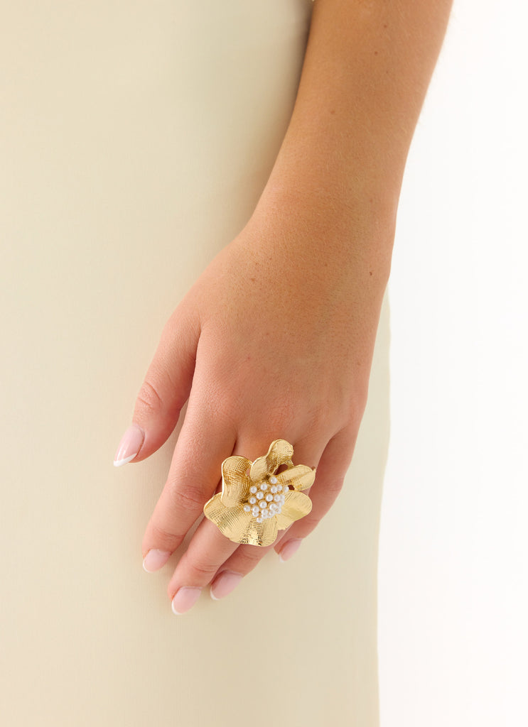 Peppermayo Peppermayo Exclusive - Camellia Pearl Ring - Gold