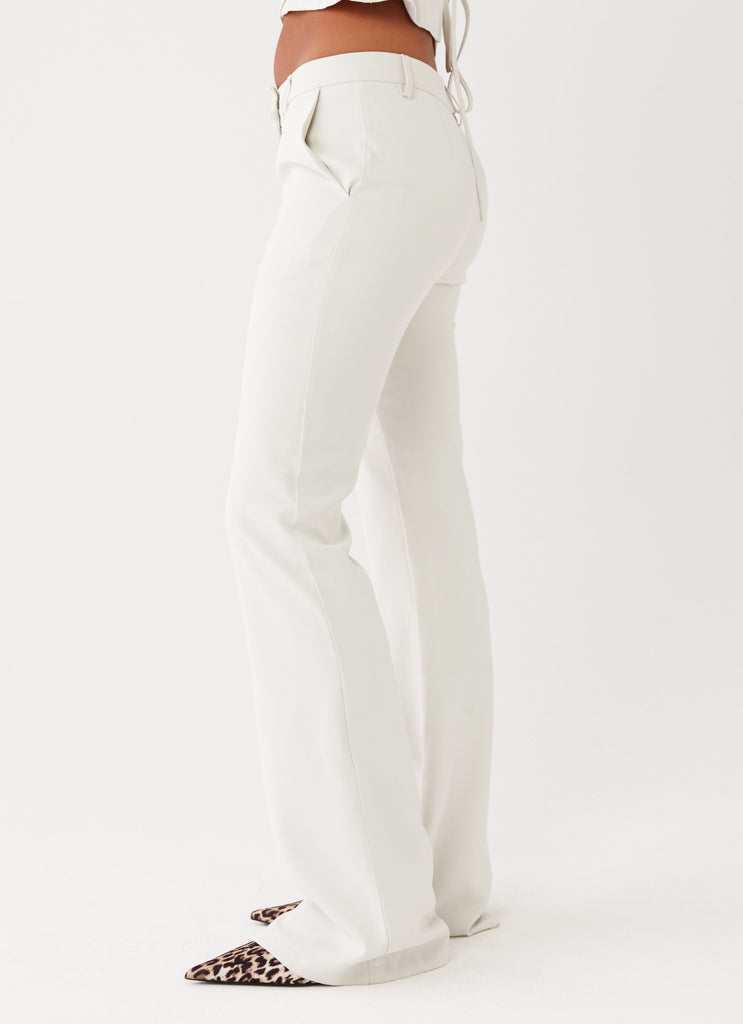 Peppermayo Peppermayo Exclusive - Cyra Low Rise Slim Fit Pants - Ivory