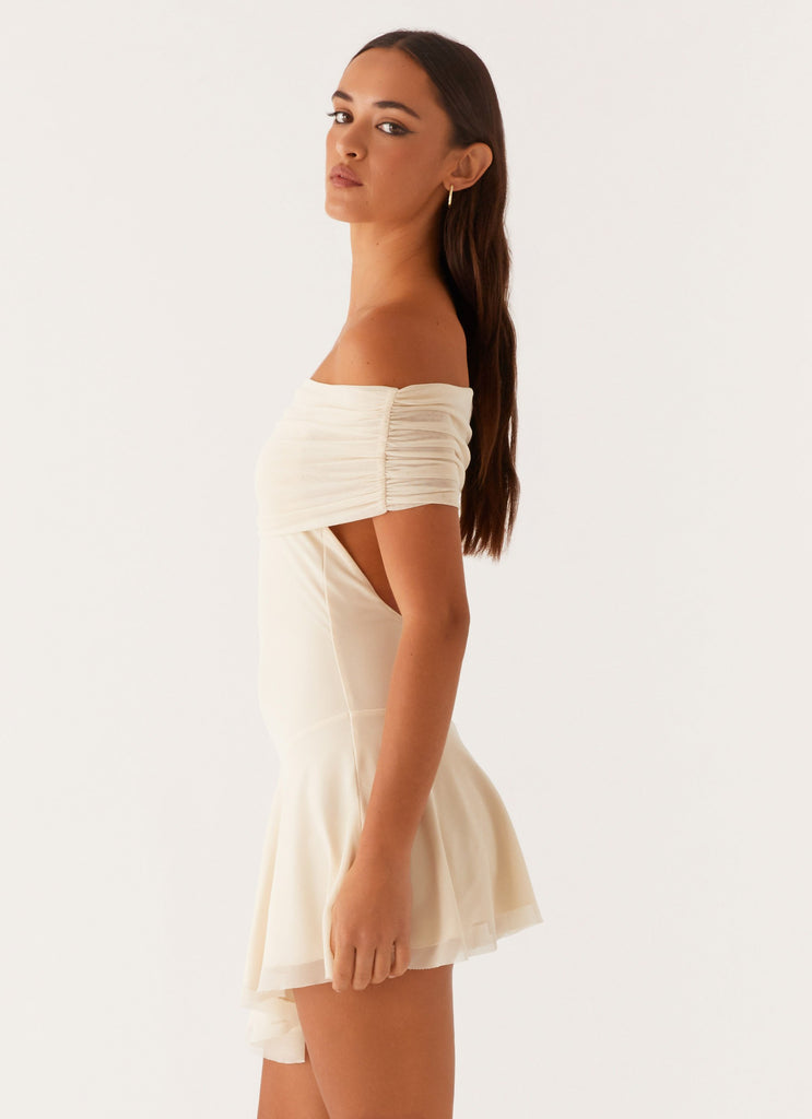Peppermayo Peppermayo Exclusive - Finola Off Shoulder Mini Dress - Pastel Yellow