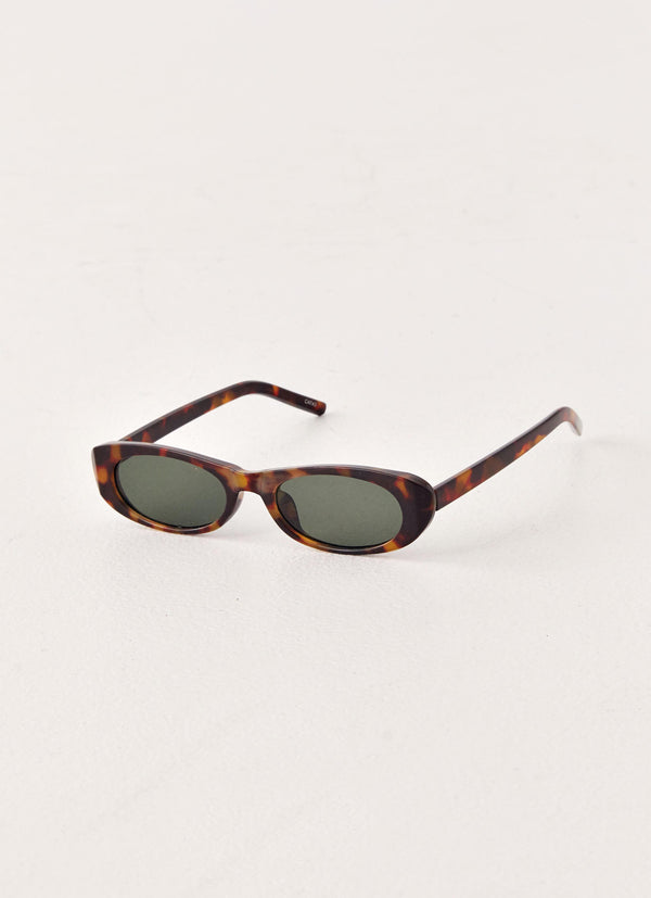 peppermayo Peppermayo Exclusive - Kamia Sunglasses - Tort