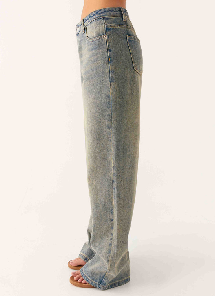 Peppermayo Peppermayo Exclusive - Keanna Low Rise Denim Jeans - Dirty Wash