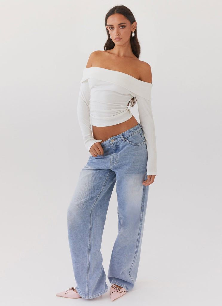 Peppermayo Peppermayo Exclusive - Keanna Low Rise Denim Jeans - Light Blue