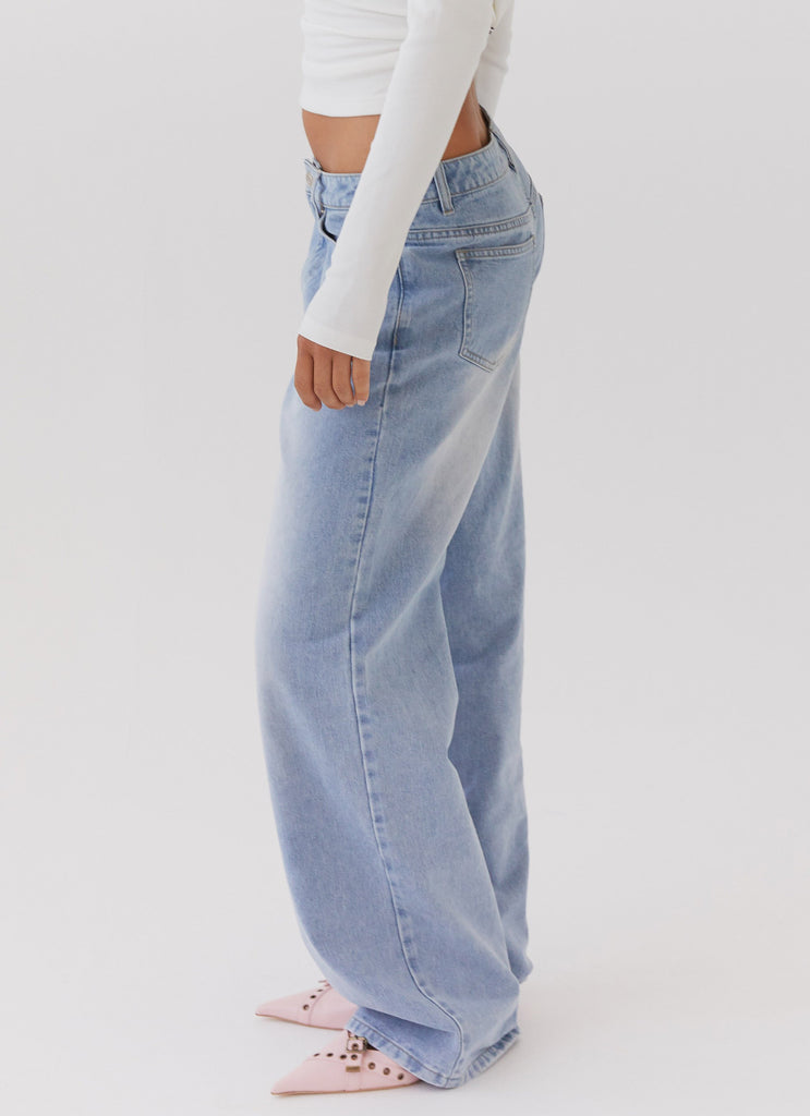 Peppermayo Peppermayo Exclusive - Keanna Low Rise Denim Jeans - Light Blue