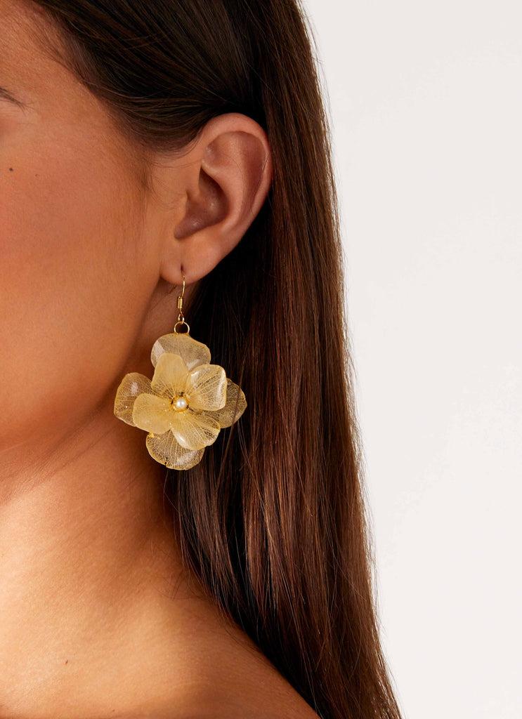 Peppermayo Peppermayo Exclusive - Mona Earrings - Ivory