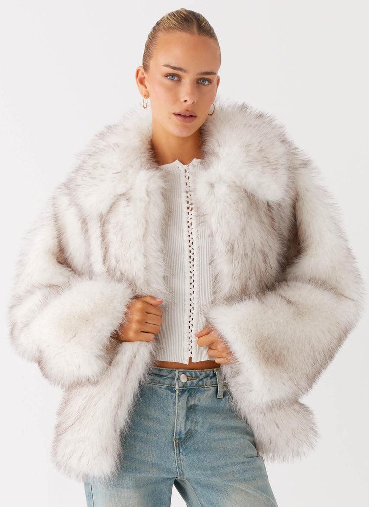 Peppermayo Peppermayo Exclusive - Novera Faux Fur Jacket - White Grey
