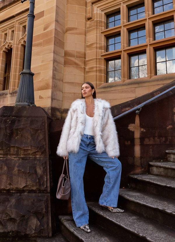 peppermayo Peppermayo Exclusive - Novera Faux Fur Jacket - White Grey