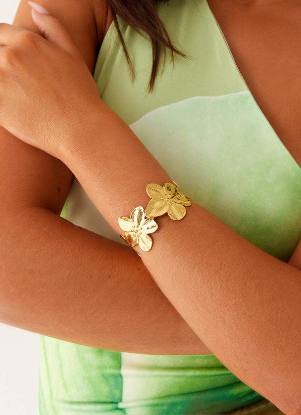 peppermayo Peppermayo Exclusive - Nurture Flower Bracelet - Gold