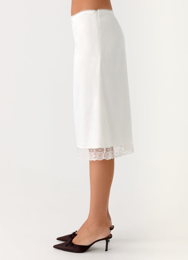 Peppermayo Peppermayo Exclusive - Rina Low Rise Satin Midi Skirt - White