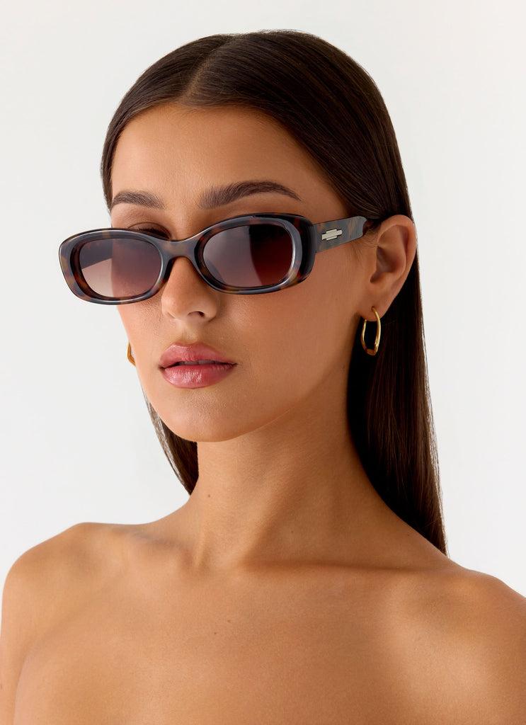 Peppermayo Peppermayo Exclusive - Shade Club Sunglasses - Tort