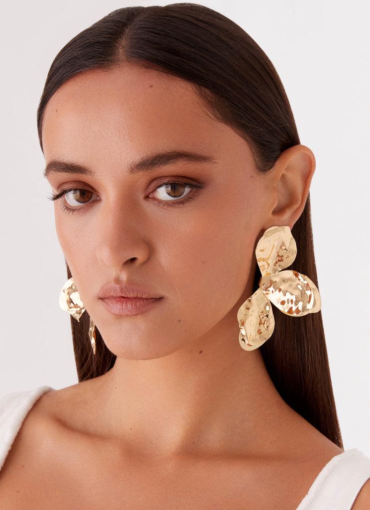 Peppermayo Peppermayo Exclusive - Stonelet Statement Earrings - Gold