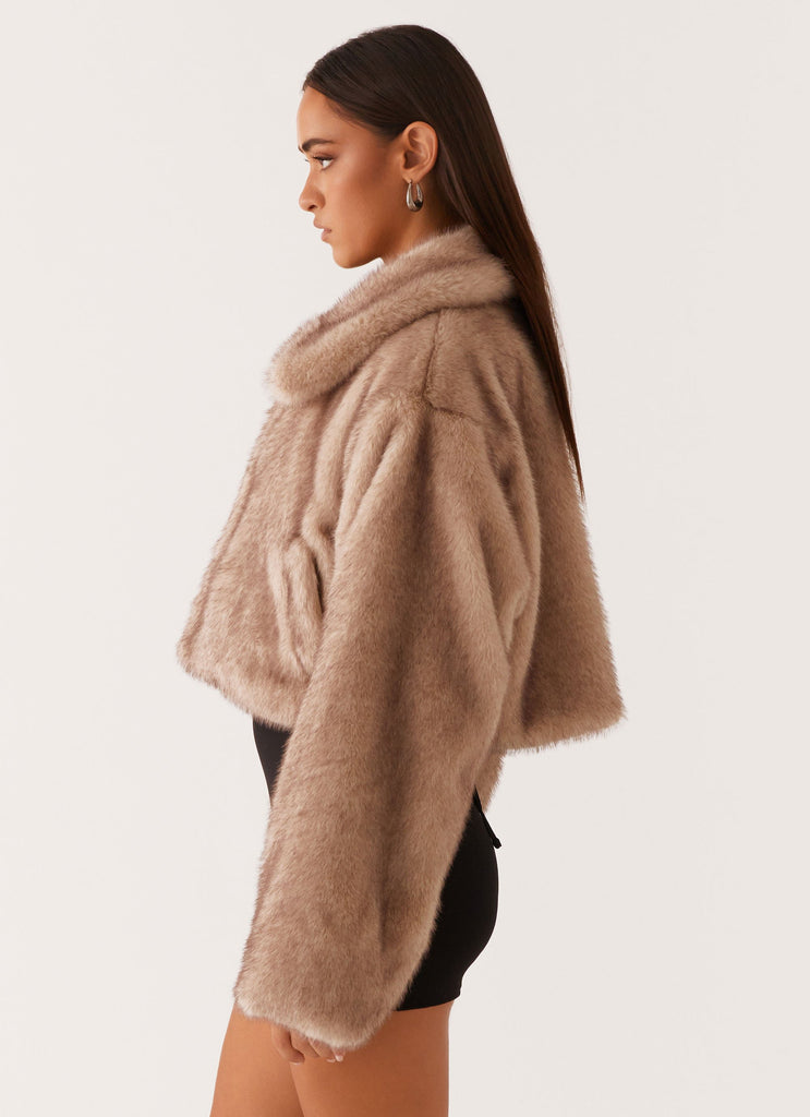 Peppermayo Peppermayo Exclusive - Yasmina Faux Fur Jacket - Beige