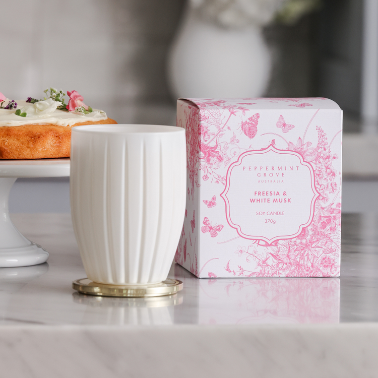 Peppermint Grove Freesia & White Musk Soy Candle 370g