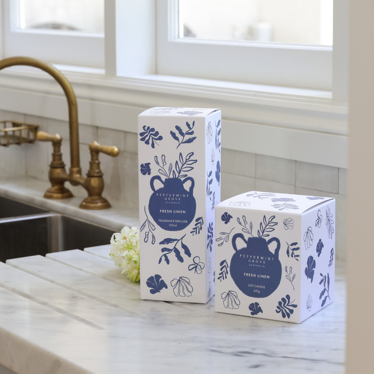 Peppermint Grove Fresh Linen Soy Candle 370g