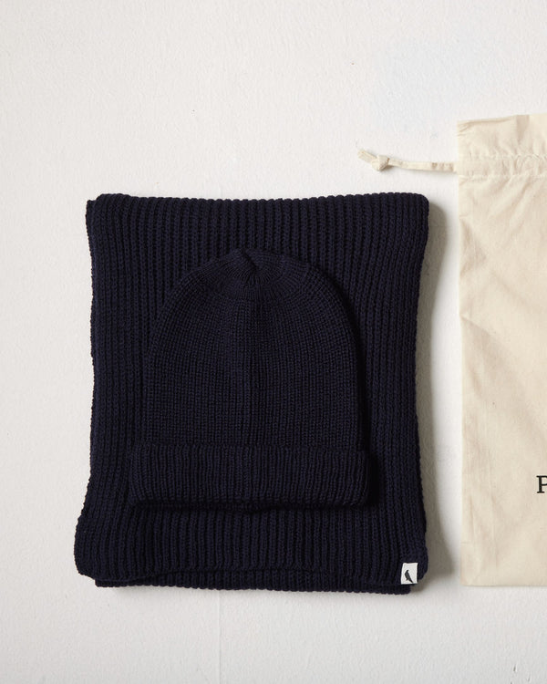 Peregrine Porter Beanie & Scarf Set