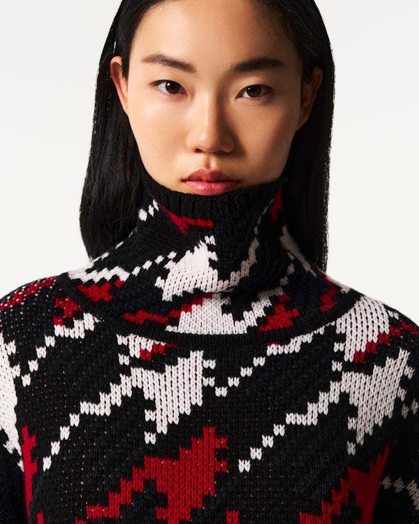 Perfect Moment Houndstooth Merino Wool Turtleneck Sweater