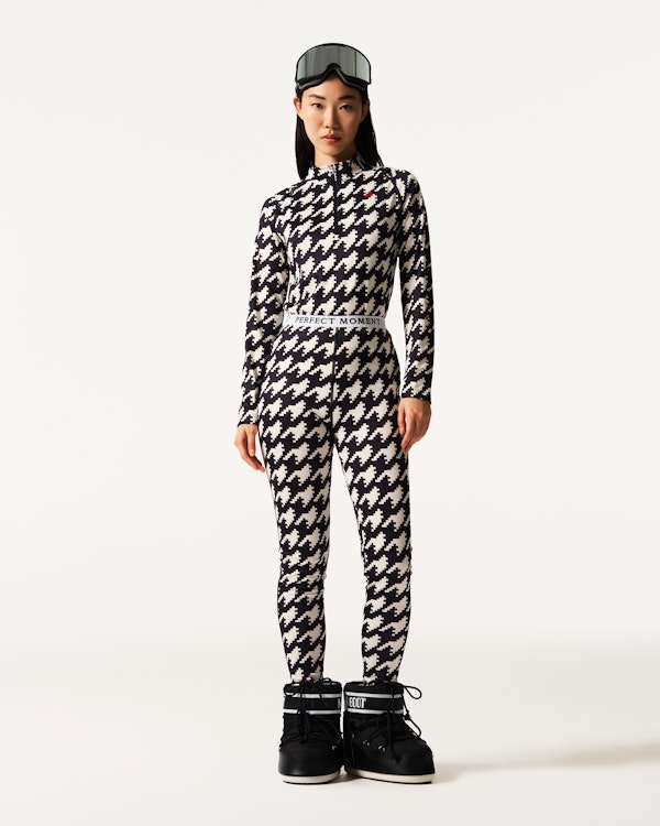 Perfect Moment Base Layer Leggings