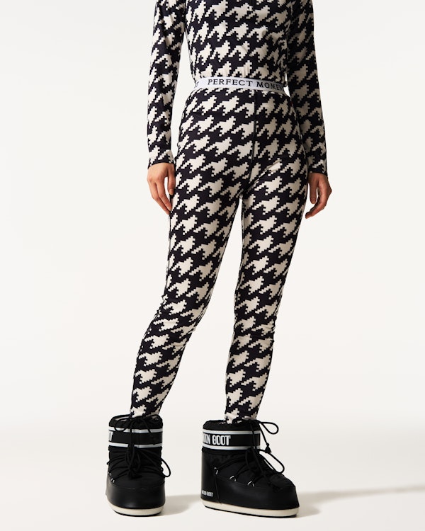 Perfect Moment Base Layer Leggings