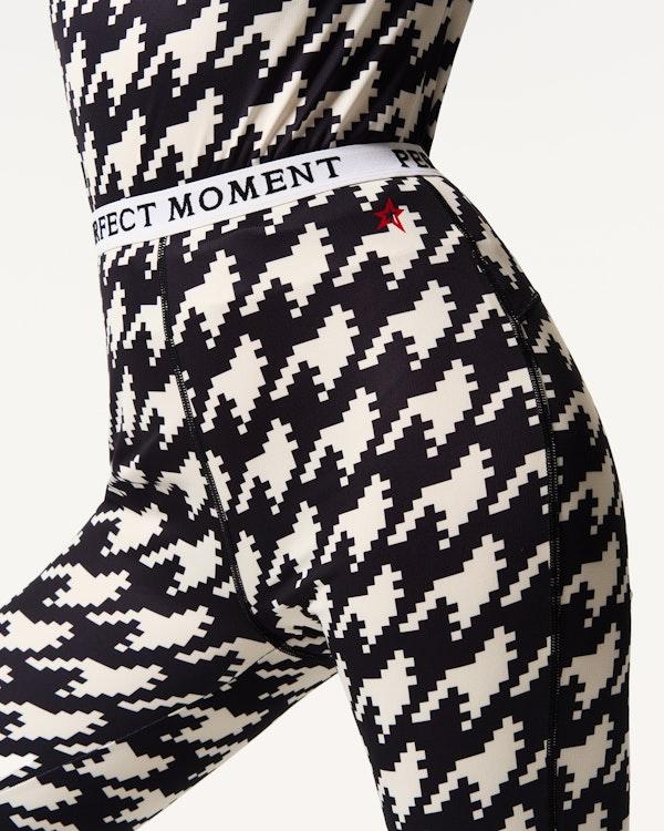 Perfect Moment Base Layer Leggings