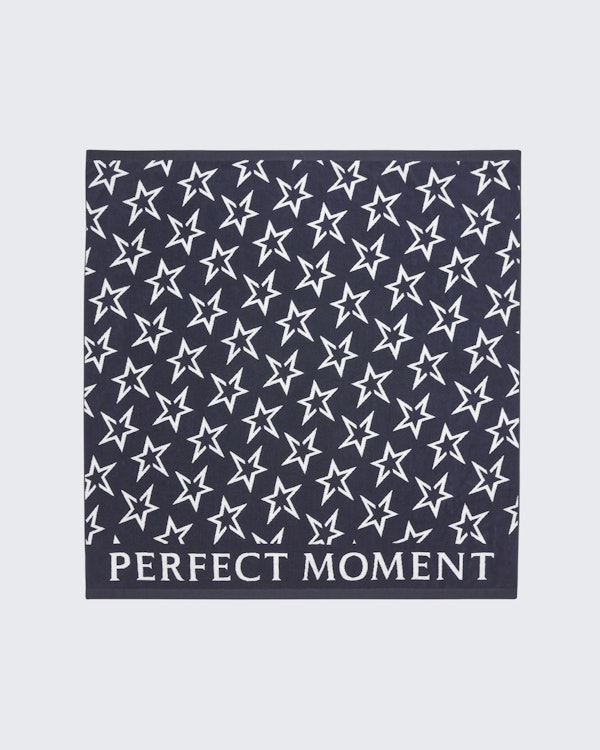 perfect moment Star-Print Double Beach Towel