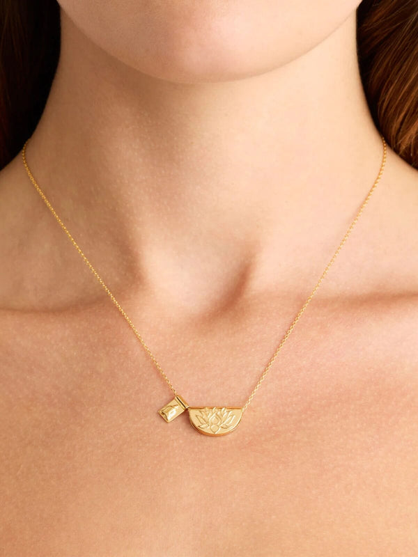 Perlu 18k Gold Vermeil Lotus And Little Buddha Necklace