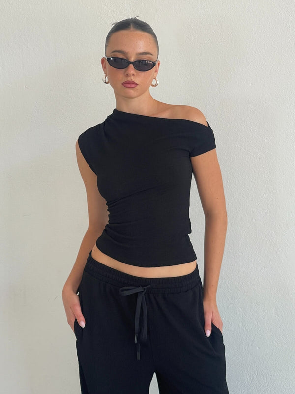 Perlu Cali Top - Black