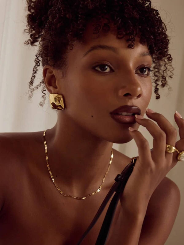 Perlu Gigi Earrings - Gold